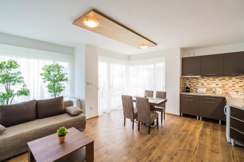Gemini Apartments II Siófok Eksteriør billede